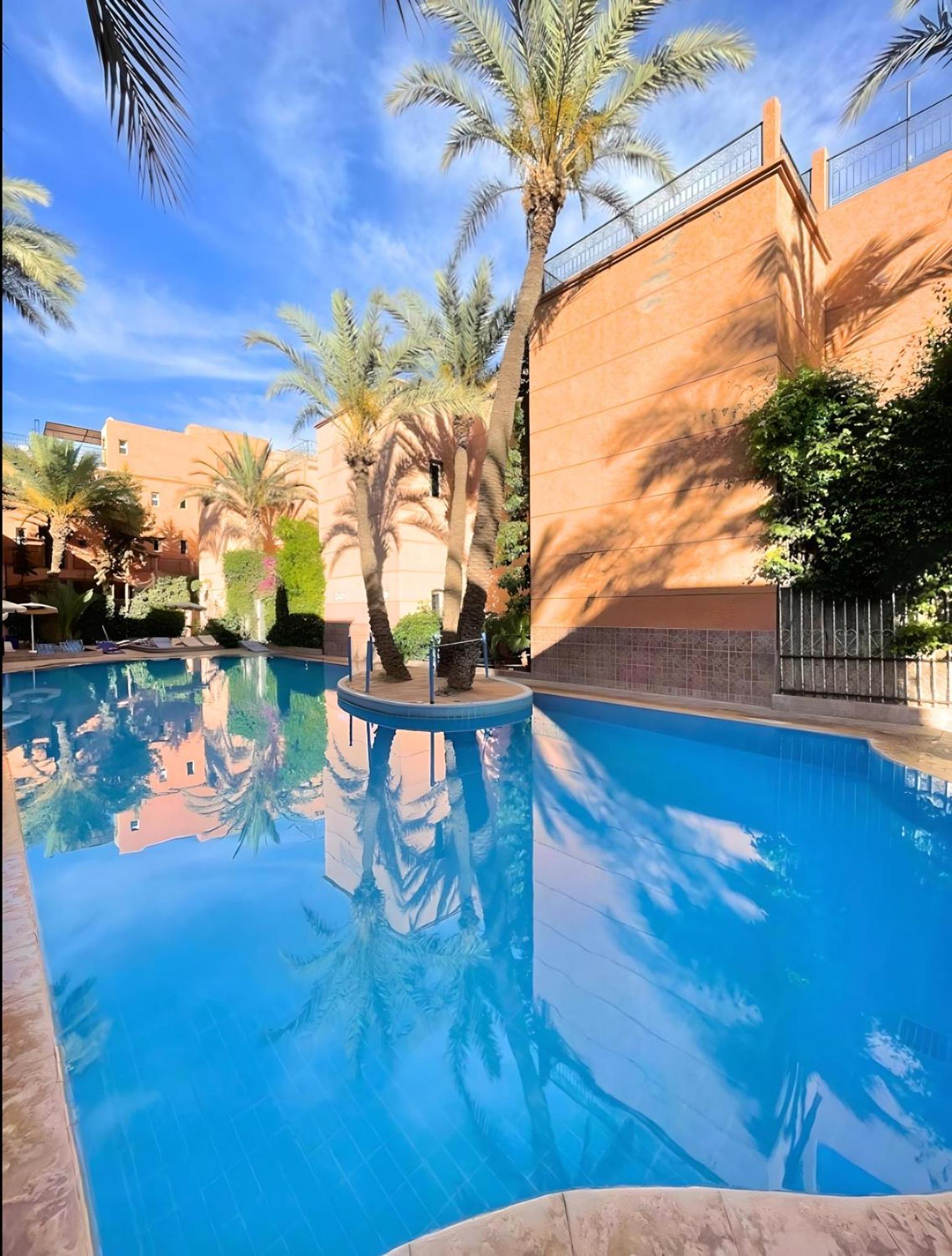 Tres Beau A Marrakech Avec Piscines * Marrakesh